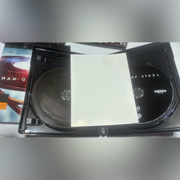 DC Bundle of UV HDR Blu-Ray, DVD, & Digital Codes. Includes 5 - Picture 5 of 7